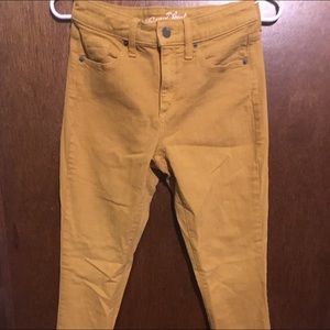 Universal Thread Yellow Jeans Size 0/25R